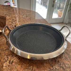 Paella Silver and Black Non-Stick Dish by Curtis Stone.